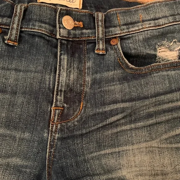 Madewell distressed skinny skinny ripped jeans - Picture 3 of 10